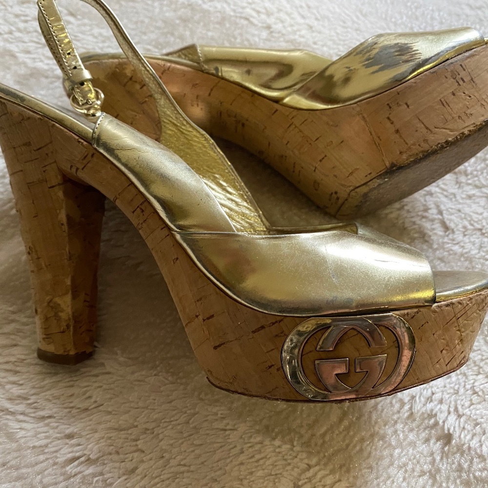 Gucci platform Gold Sandals